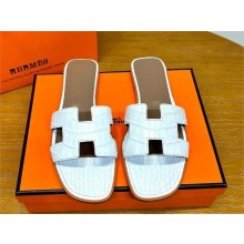 Hermes Oran Flat slippers in aligátor LEATHER white 2024