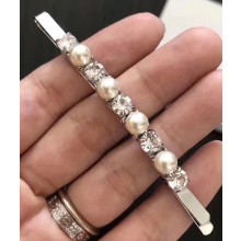 Simone Rocha Pearl Hair Barrette 02 2018