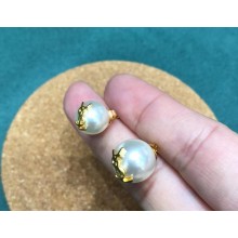saint laurent logo-plaque pearl stud earrings 2022
