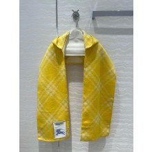 BURBERRY YELLOW SCARF WITH HOOD 2024 