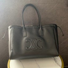 celine cabas drawstring cuir triomphe in Smooth Calfskin black