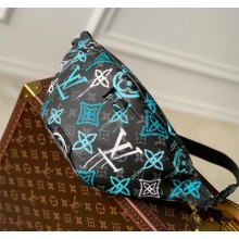 Louis Vuitton Discovery Bumbag Belt Bag in LV Graffiti Green Monogram Eclipse Canvas M21397 2022