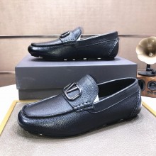 VALENTINO men's driving Loafer 01 2023