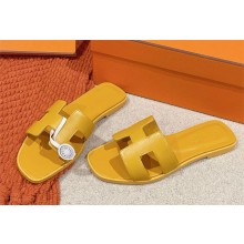 Hermes Oran flat Sandals in swift leather jaune 2025