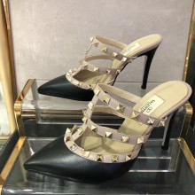VALENTINO ROCKSTUD STRAP sheepskin PUMP 9.5CM Black