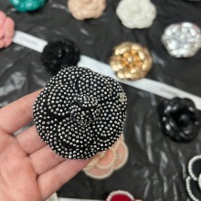 chanel camellia brooch 25 2023