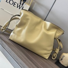 loewe Flamenco clutch in nappa calfskin creamy 2023