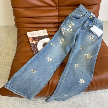 CHANEL BLUE JEANS WITH CAMELLIAS PRINTING 2023