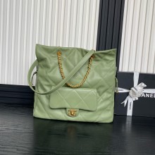 chanel shopping bag in GREEN Shiny Lambskin AS5315 2025