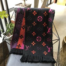 louis vuitton logomania scarf black with pink stripe 2019
