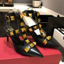 Valentino Heel 8cm Calfskin Roman Stud Pumps Black 2021