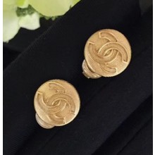 Chanel CC Logo Round Clip-on Earrings AB0202 Gold 2018