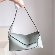 loewe Puzzle Hobo bag in nappa calfskin Linen Blue 