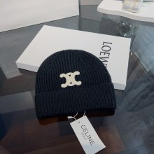CELINE TRIOMPHE BEANIE IN SEAMLESS CASHMERE Black 2023
