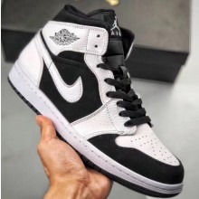 Nike Air Jordan 1 Mid Sneakers 08