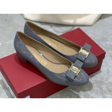 Ferragamo Heel 3.5cm Vara Pumps in patent leather with leather bow Blue