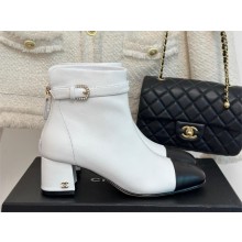 Chanel HEEL 5CM ankle boots WITH buckle white 2023