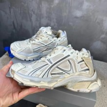 Balenciaga Runner Sneaker in BEIGE 2024
