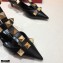 Valentino Heel 4cm Calfskin Roman Stud Pumps Black 2021