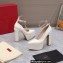 Valentino Heel 15.5cm platform 5.5cm Tan-Go Pointy Pumps in patent leather White 2022