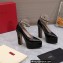 Valentino Heel 15.5cm platform 5.5cm Tan-Go Pointy Pumps in patent leather Black 2022
